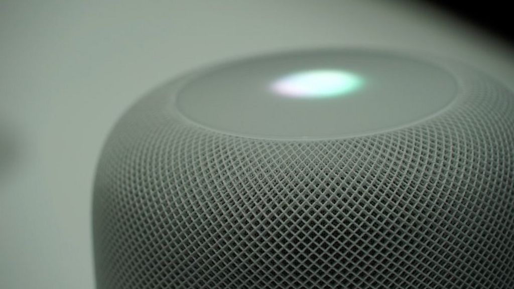 A closer look at Apple's Homepod voice-enabled speaker