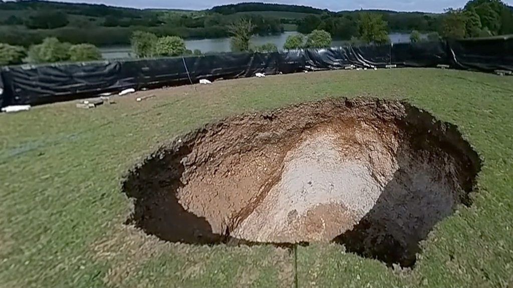 Drone footage of sinkhole above HS2 tunnel