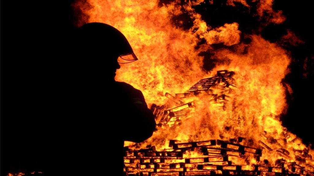 Firefighters have higher heart attack risk 'because of heat'