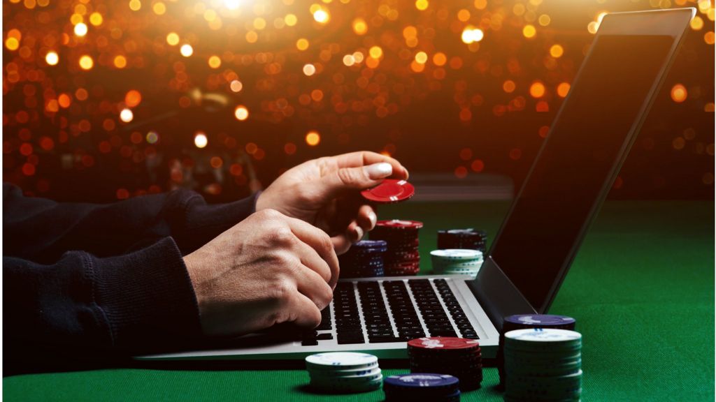 William Hill gambling site Mr Green to pay £3m penalty - BBC News