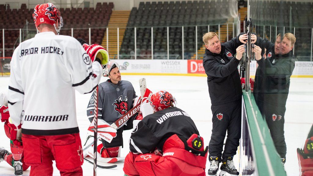 Coach Pete Russell with Cardiff Devils players