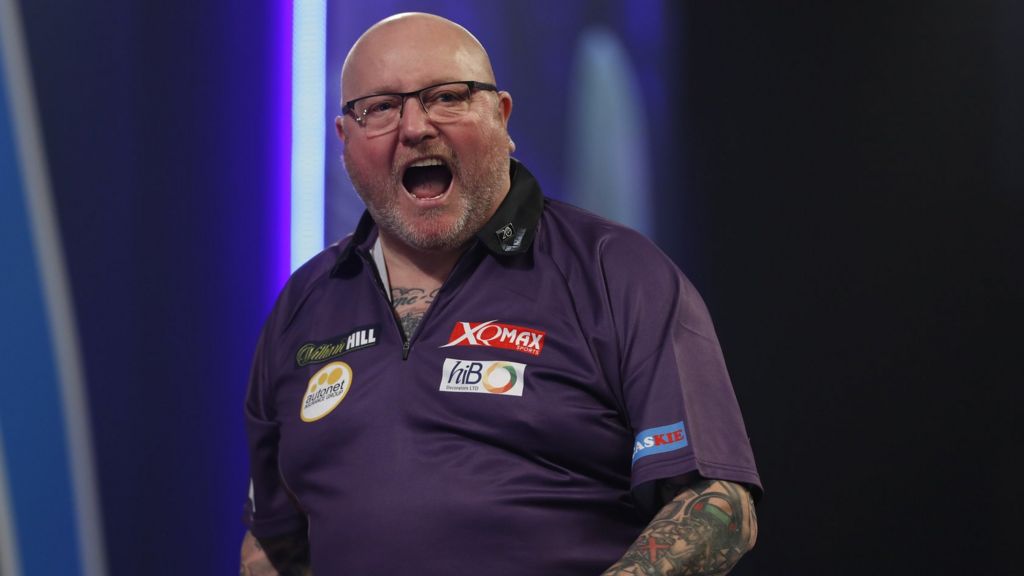 Watch: World Seniors Champion of Champions Darts final - Howson v ...