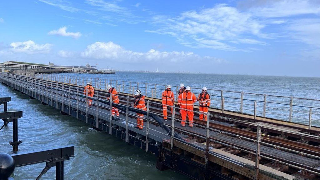 Workers on Ryde Pier