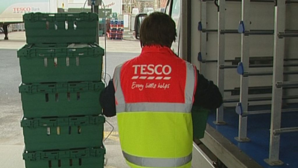 Supermarkets Struggle To Identify Vulnerable Shoppers For Home