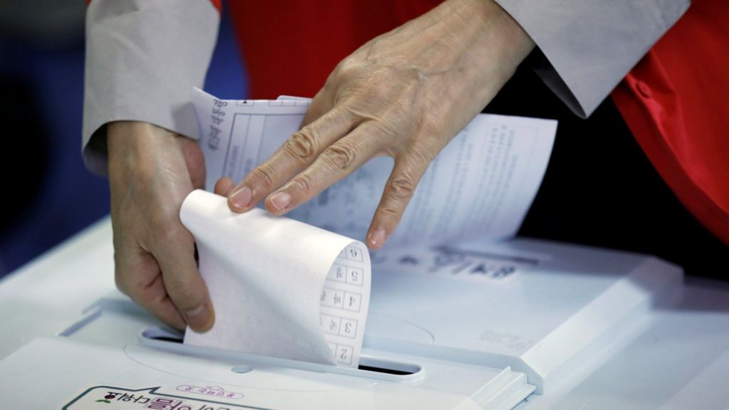 South Korea Election: Polls Open To Choose New President - BBC News