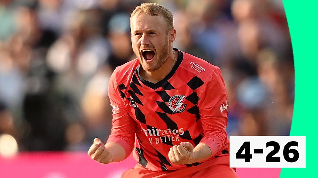T20 Blast final - Lancashire v Hampshire: Parkinson takes 4-26 for Lightning