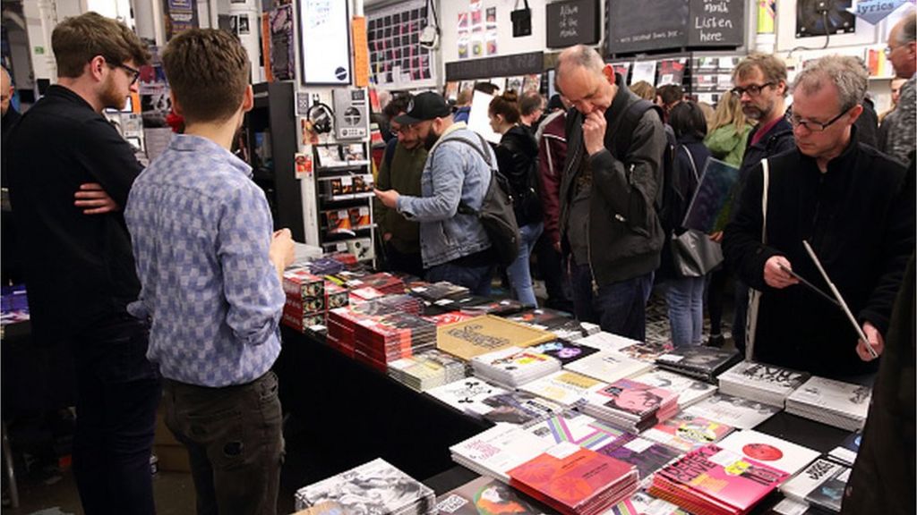 Record company revenues hit new high