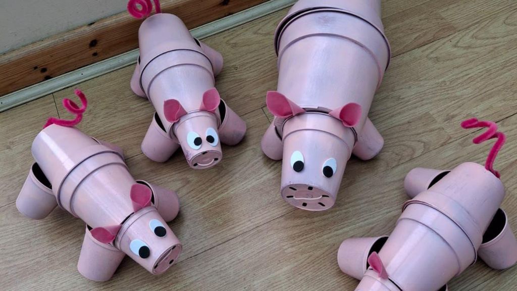 Pigs made out of plant pots