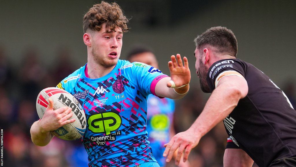 Wigan Run in 10 tries to Go Top of Super League