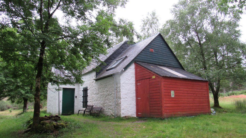 Grampian Club's hut Inbhirfhaolain