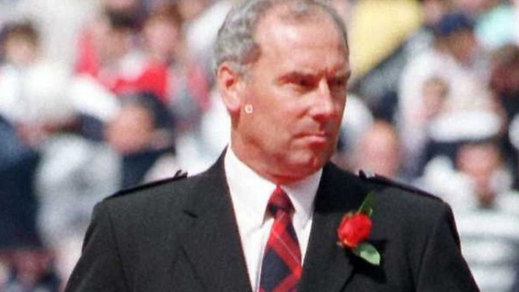 ‘My proudest moment was leading Falkirk out for final’ BBC Sport