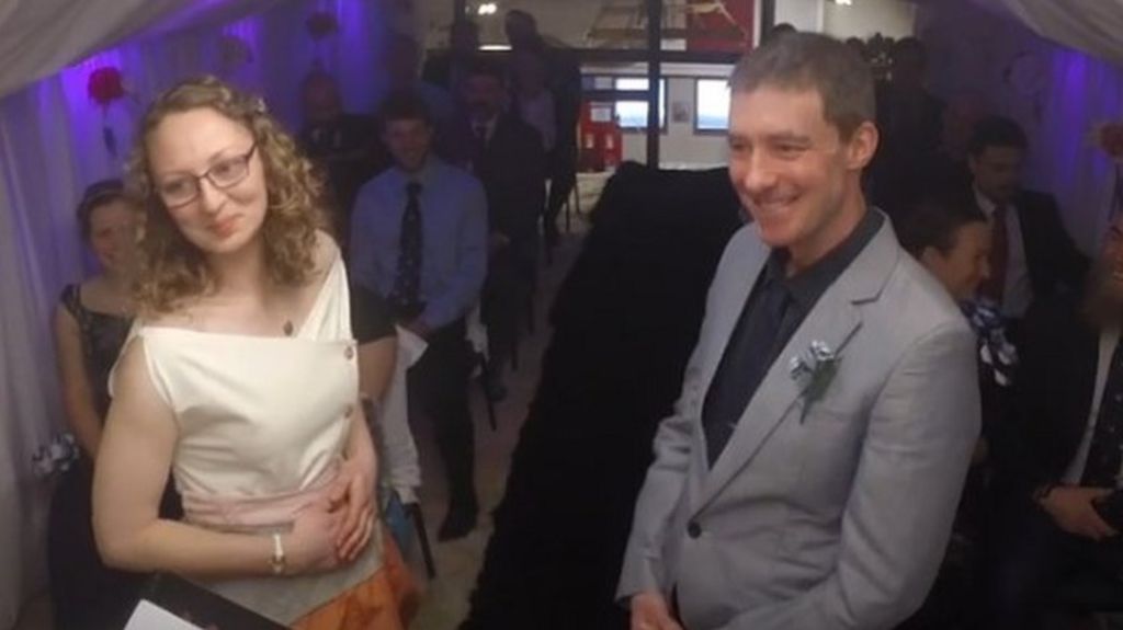 Antarctic wedding: Tom Sylvester and Julie Baum marriage