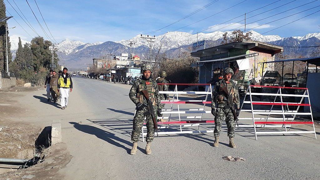 Pakistani soldiers stand guard at a checkpoint in Parachinar, capital of the Kurram tribal district, on 22 January 2017