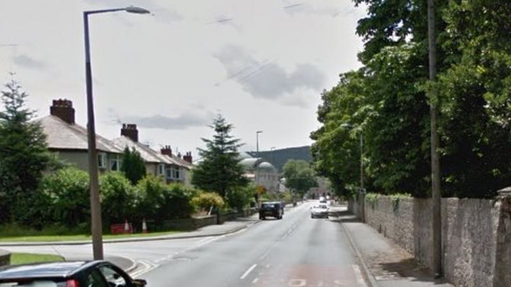 Damwain angheuol yn Abergele