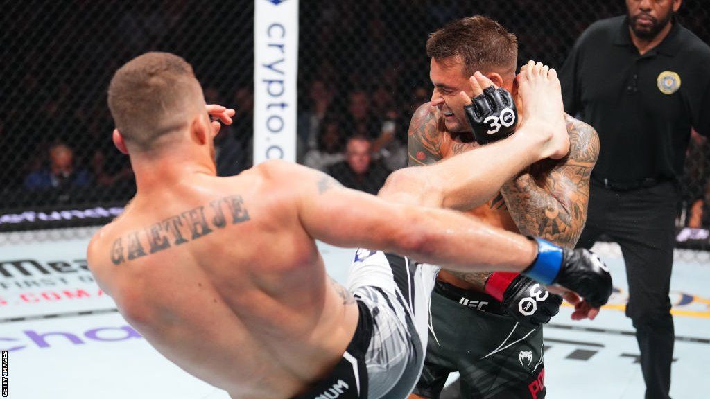 UFC 291: Justin Gaethje beats Dustin Poirier to stake lightweight title  shot claim - BBC Sport