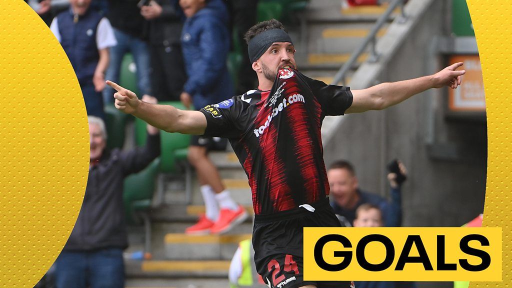 Irish Cup final: Crusaders score 93rd-minute leveller to force extra time