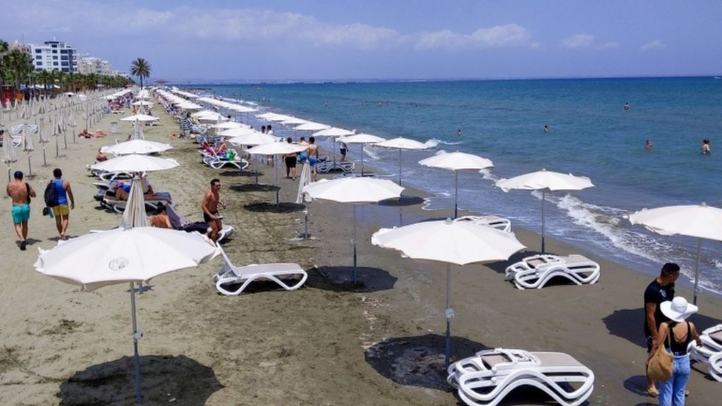 Coronavirus: Cyprus to pay holiday costs of infected tourists ...