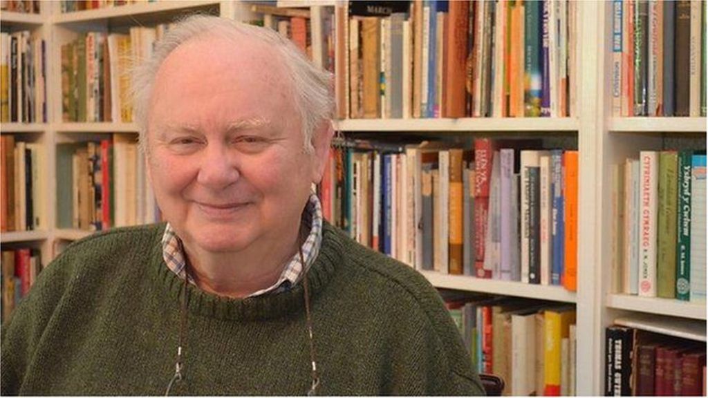 Yr ysgolhaig Meic Stephens wedi marw