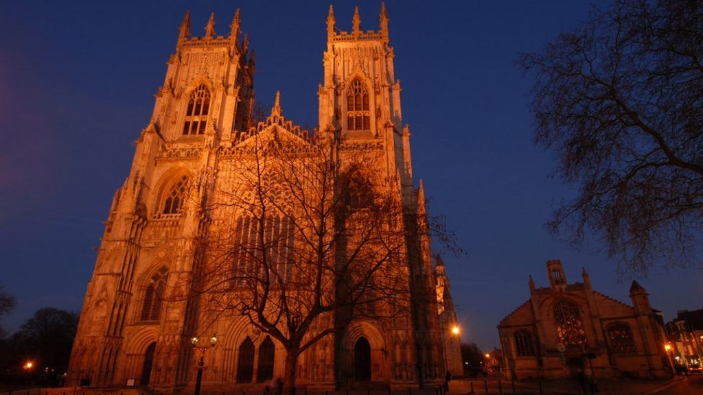 York Minster bells silenced after bell-ringers axed for 'new team ...