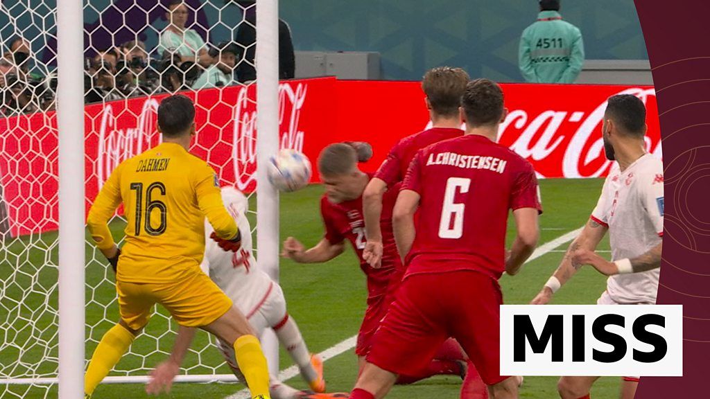 'He has to score!' - Cornelius misses Denmark chance