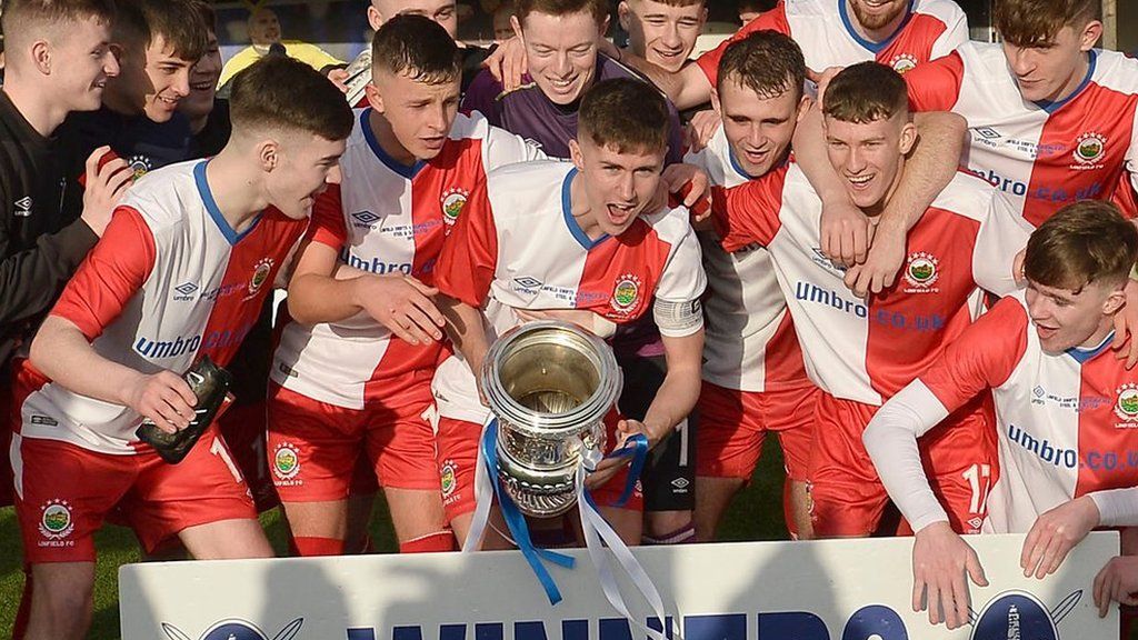 Steel & Sons Cup final Linfield Swifts beat Newington 31 BBC Sport Steel & Sons Cup final Linfield Swifts beat Newington 31 BBC Sport