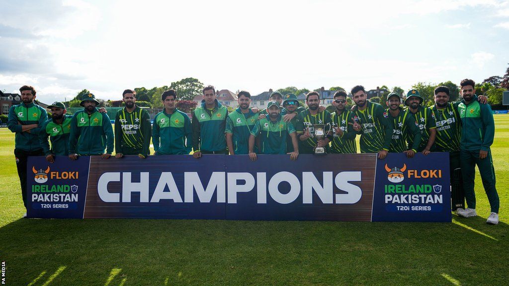 Pakistan celebrate with the trophy after the T20 series with Ireland
