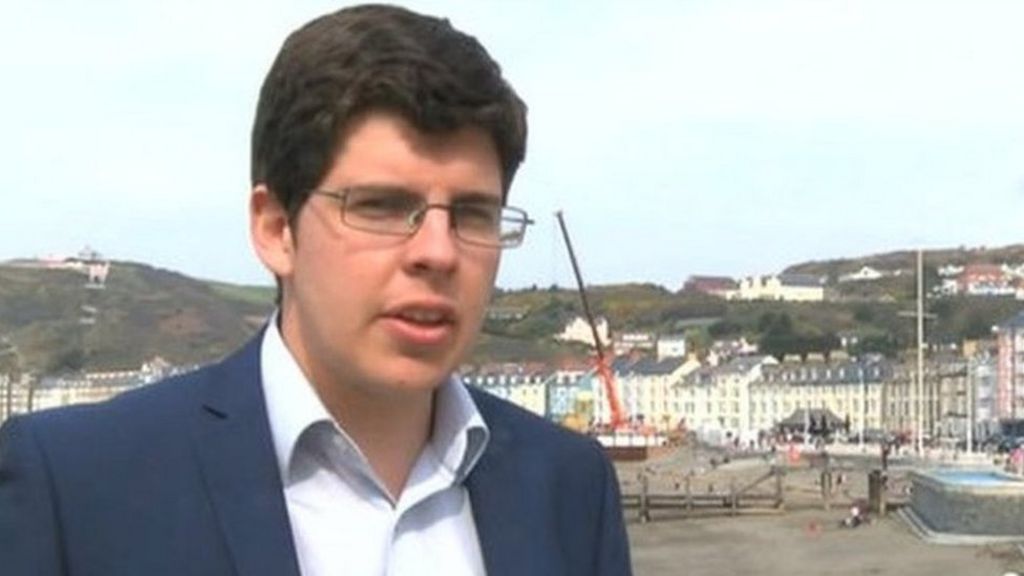 Cardiff council: Huw Thomas is new Labour group leader