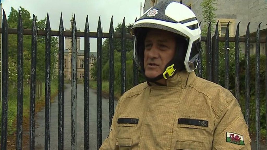 Children on Denbigh hospital roof before fire claim