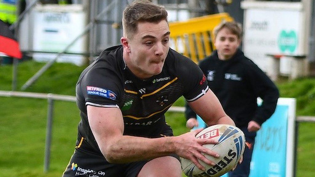 Harry Aaronson's try for Cornwall