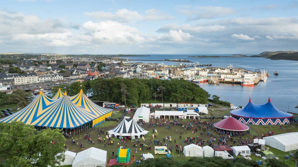 Hebridean Celtic Festival in the Isle of Lewis opens - BBC News