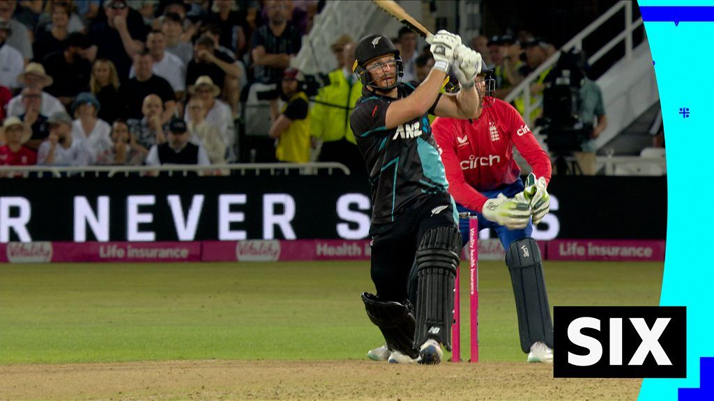 'That is a monster!' - Phillips thumps massive six off Moeen