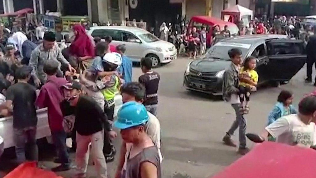 Street scene outside hospital