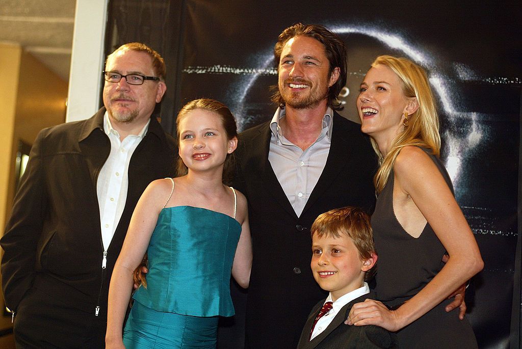 The Ring actors Brian Cox, Daveigh Chase, Martin Henderson, David Dorfman and Naomi Watts pose together at the premiere of the film in Los Angeles in 2002.