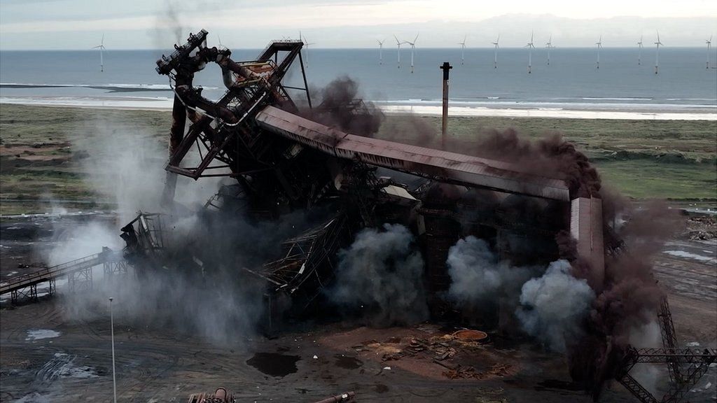 The Redcar blast furnace collapsing
