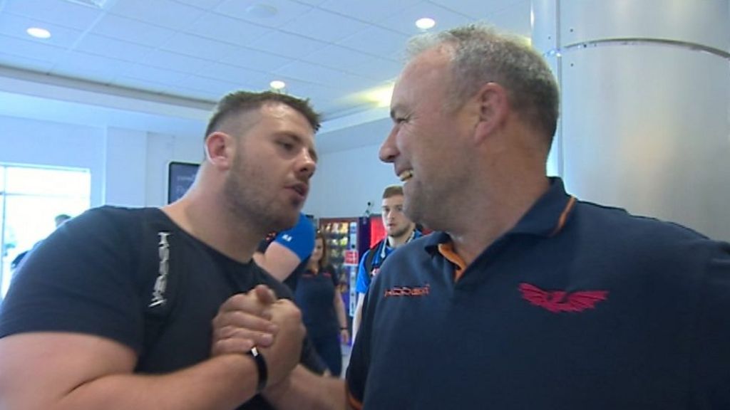 Scarlets Pro 12 champions welcomed back to Wales