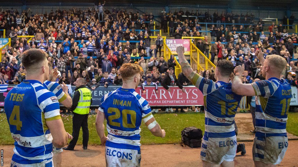 Halifax celebrates their Challenge Cup victory over Bradford