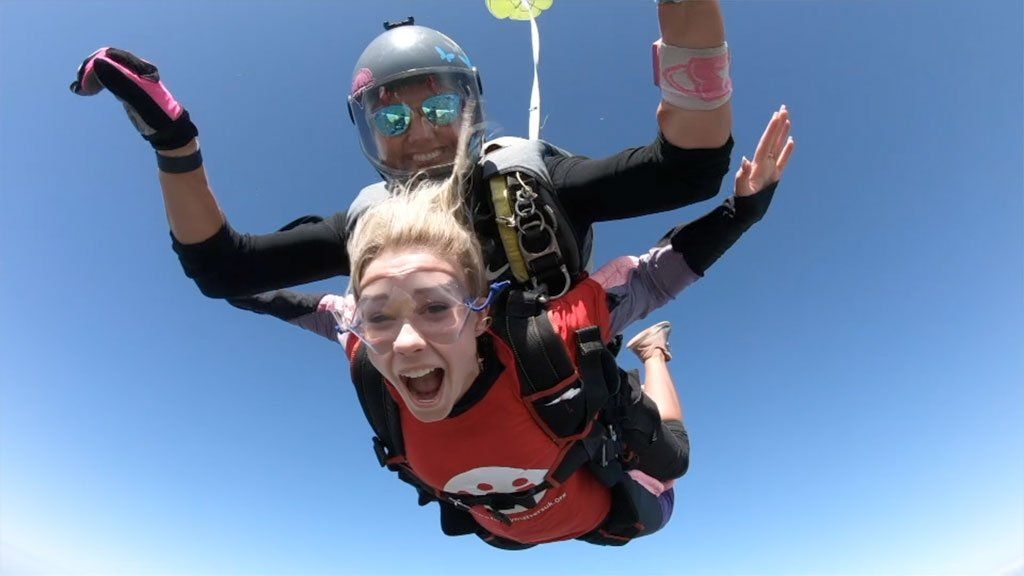 Poppy skydiving