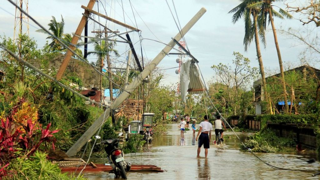 Typhoon Nock-Ten kills four in the Philippines - BBC News