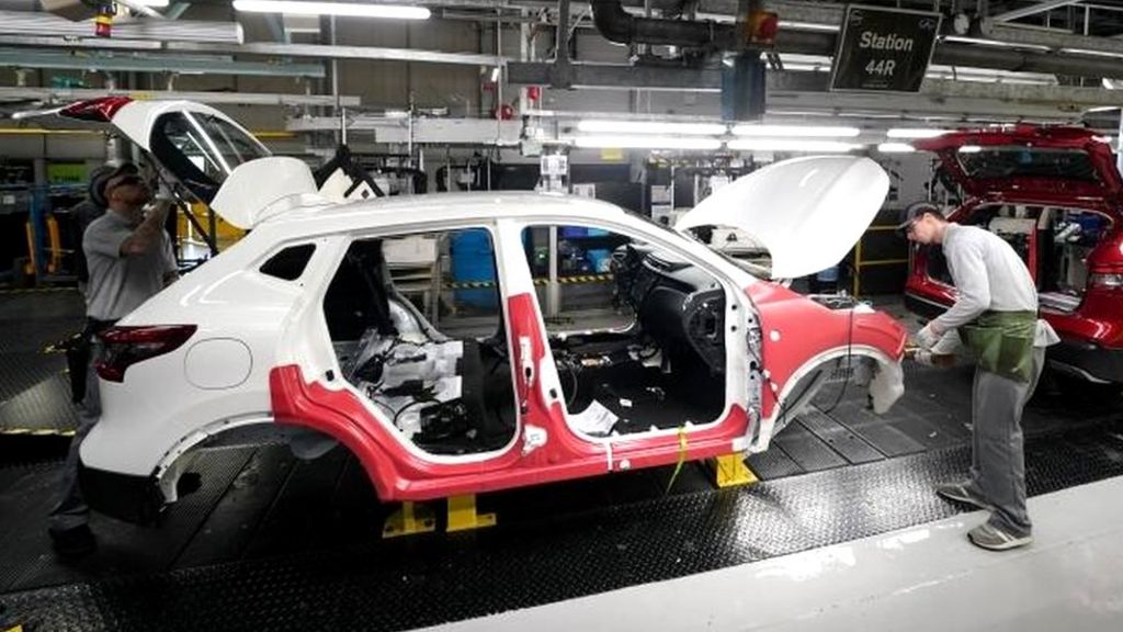 Nissan Europe Unsustainable In No Deal Brexit Bbc News