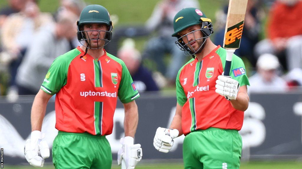 Colin Ackermann and Wiaan Mulder were among five Leicestershire batters to score half-centuries