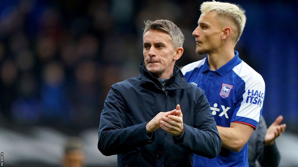 Ipswich Town boss Kieran McKenna during a game