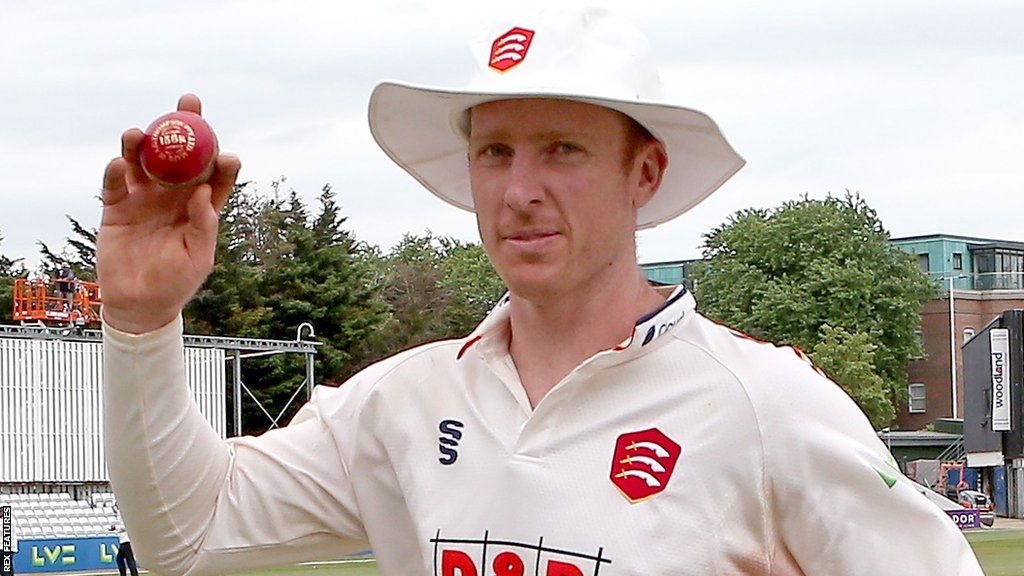 Simon Harmer brandishes the cricket ball