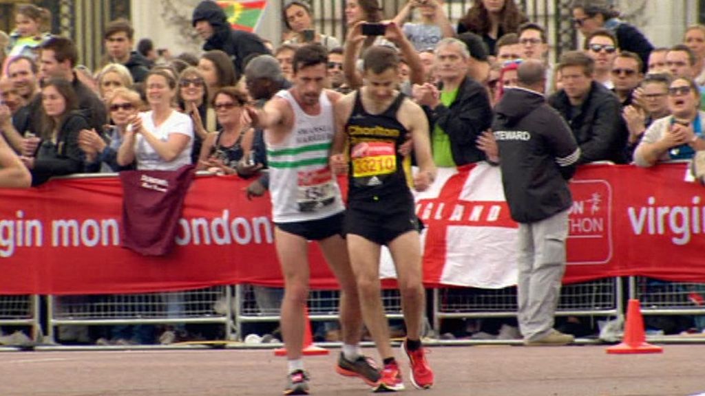 Matthew Rees helps David Wyeth in London Marathon 2017