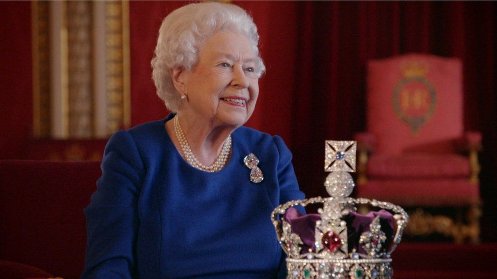 Queen Elizabeth II and the Imperial State Crown