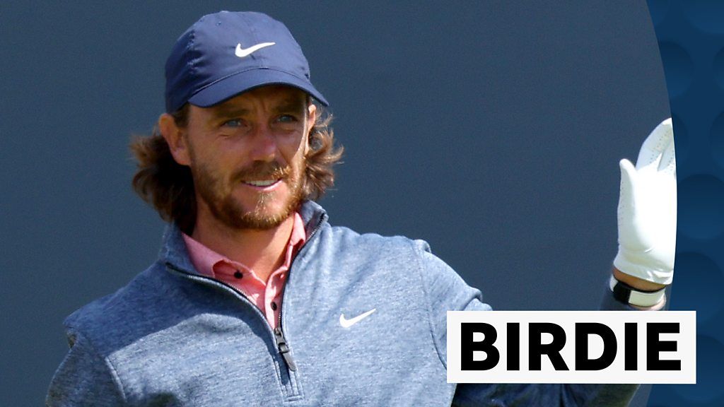 Fleetwood sinks huge putt for birdie