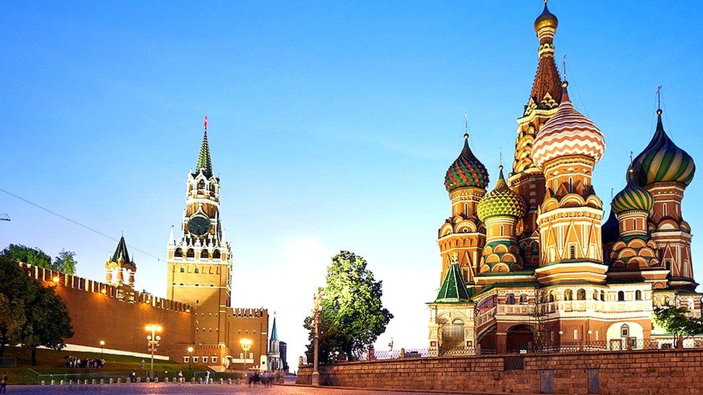 The Kremlin (left) and St Basil's Cathedral, Moscow