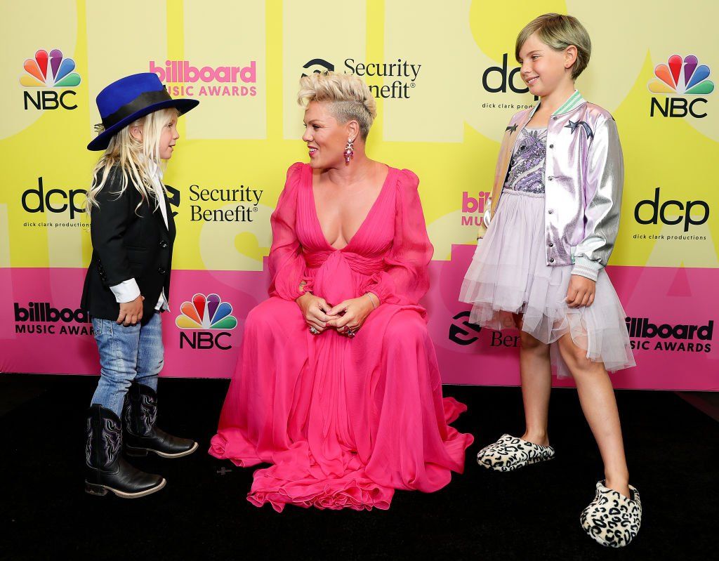 Pink brought along her children Jasmine and Willow.