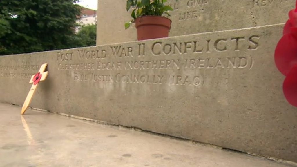 Crawley war memorial