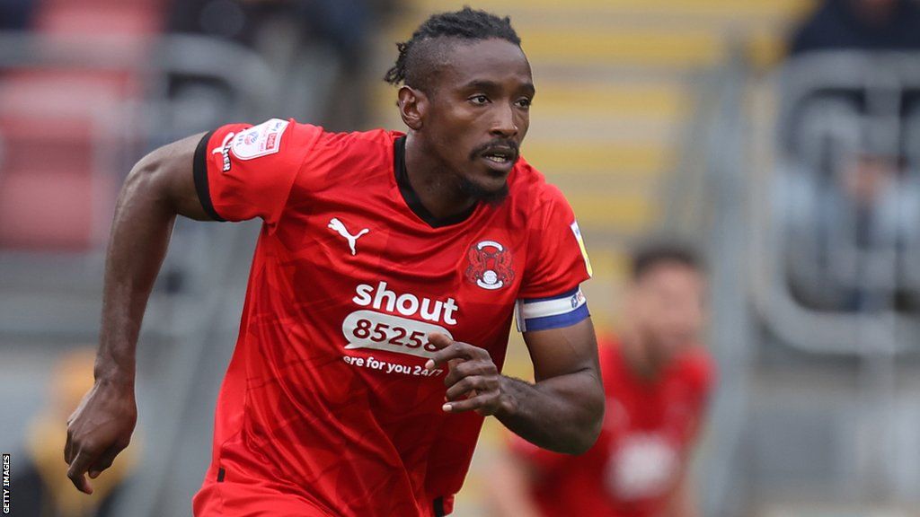 Omar Beckles in action for Leyton Orient