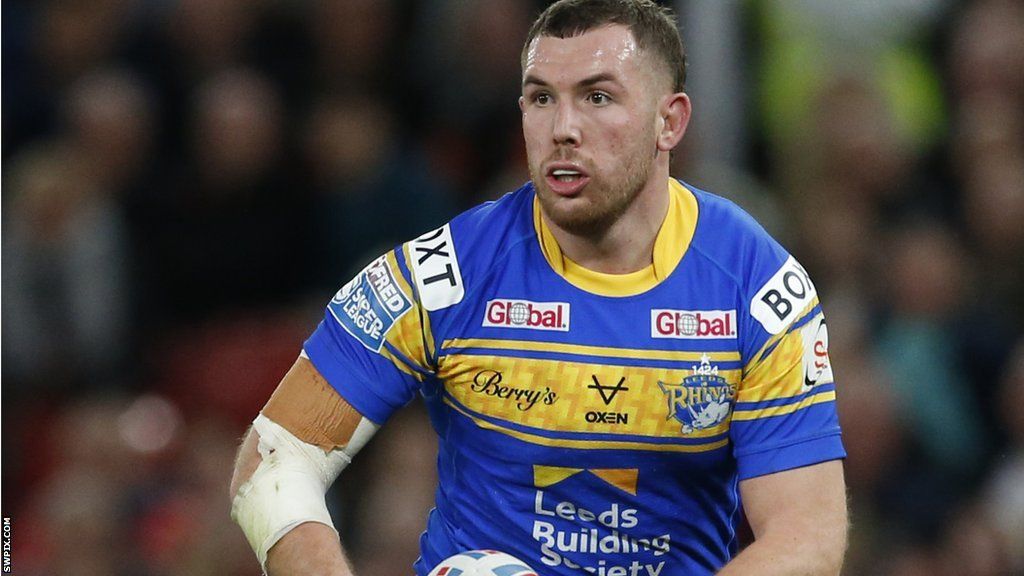 Cameron Smith: Leeds Rhinos forward extends deal until 2026 - BBC Sport